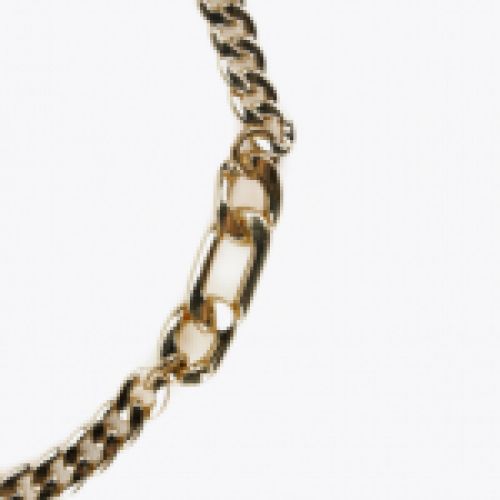 Collar de eslabones estilo cadena en color dorado de Lola Casademunt