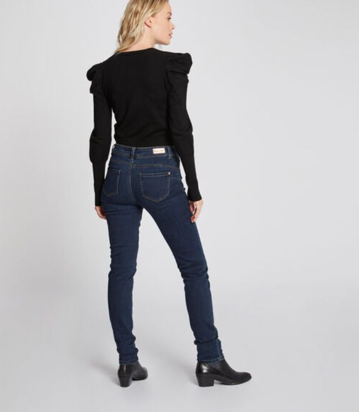 Vaquero básico 5 bolsillos slim fit de talle medio alto