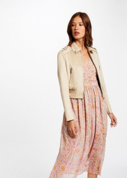 Cazadora perfecto en color beige, en ante sintético, de Morgan de Toi