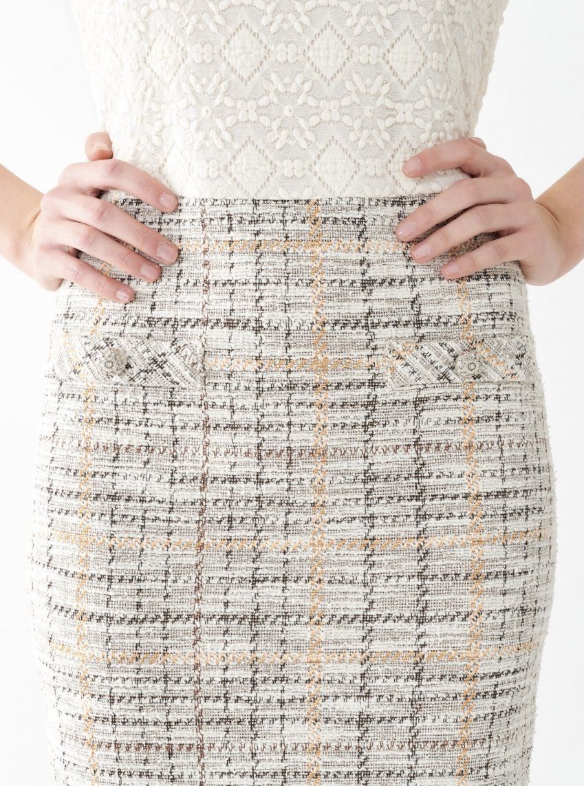 VESTIDO LARGO MIDI COMBINADO FALDA CHANEL Y CUERPO ENCAJE DE RINASCIMENTO