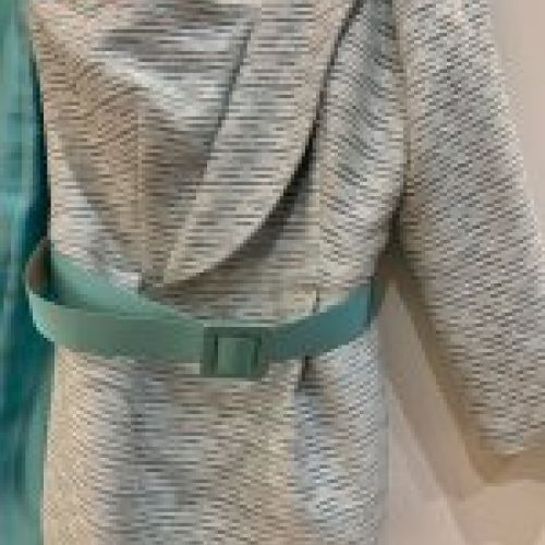 CONJUNTO DE PANTALÓN Y TOP ASIMÉTRICO EN COLOR TURQUESA DE NURIBEL
