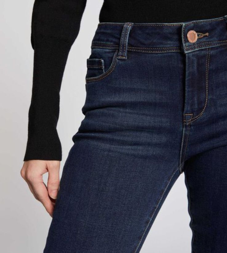 Vaquero básico 5 bolsillos slim fit de talle medio alto