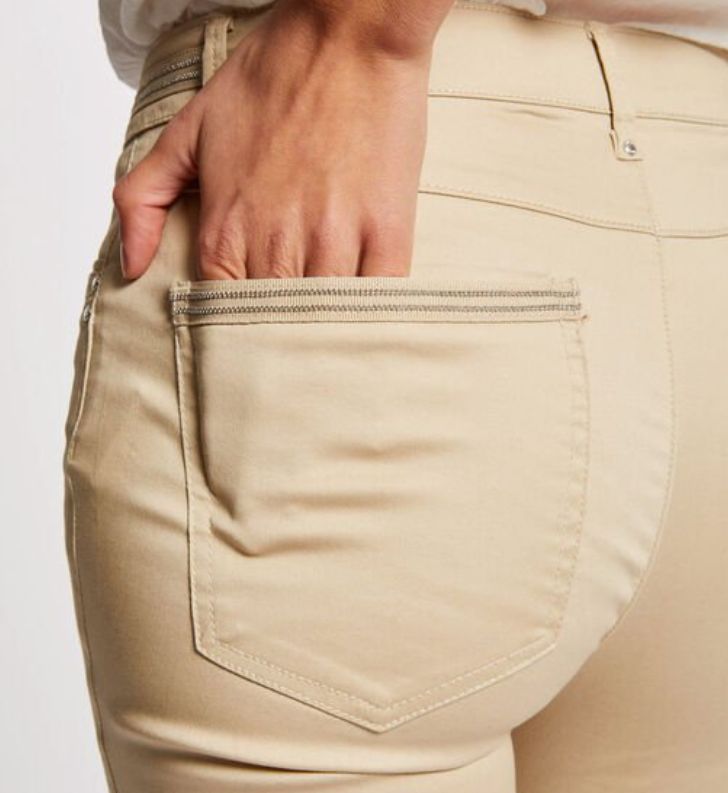 Pantalón encerado en color beige, 5 bolsillos, de Morgan de Toi