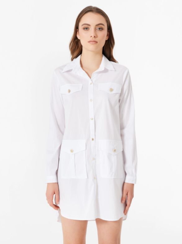Vestido camisero de algodón en color blanco con detalle bolsillos de estilo cargo, de Rinascimento