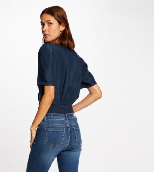 Blusa corta con frunce en cintura, de tejido vaquero en color índigo, de Morgan de Toi