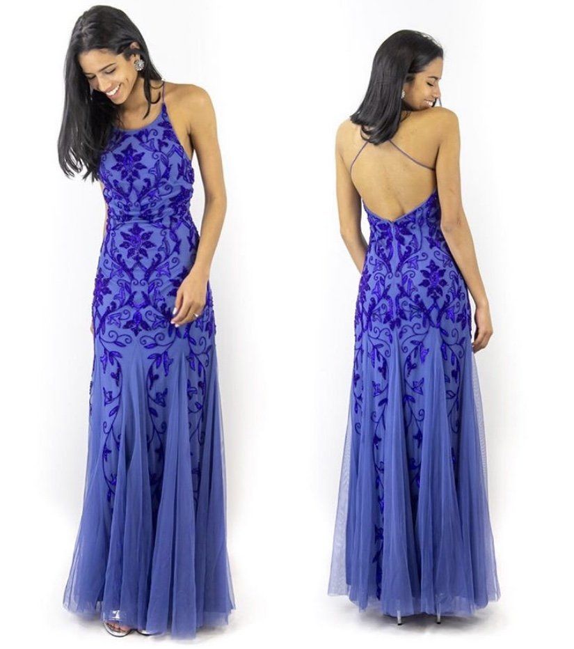 VESTIDO LARGO AZUL NOCHE CON PEDRERÍA Y ESPALDA DESCUBIERTA DE CRAZY LONDON