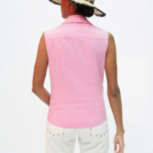Camisa de algodón en color rosa, sin mangas y con tachuelas doradas en cuello y bolsillo de Lola Casademunt