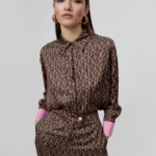 Pantalón sedoso con estampado M combinado chocolate y negro, de Lola Casademunt