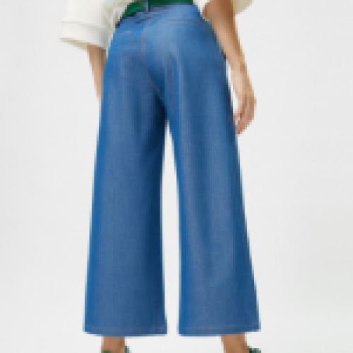 Pantalones culote denim con detalle logotipado en strass en los bolsillos de Lola Casademunt