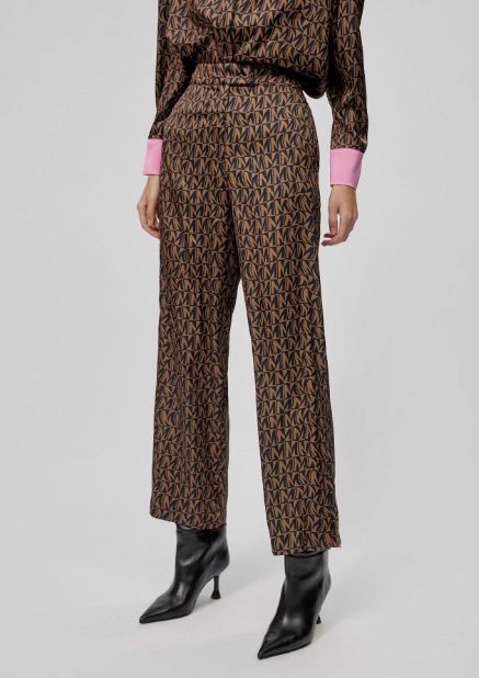 Pantalón sedoso con estampado M combinado chocolate y negro, de Lola Casademunt