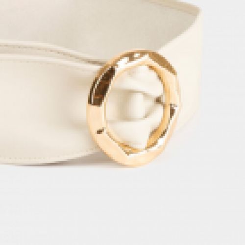Cinturón de piel ecológica en color hielo con hebilla circular dorada de Morgan de Toi