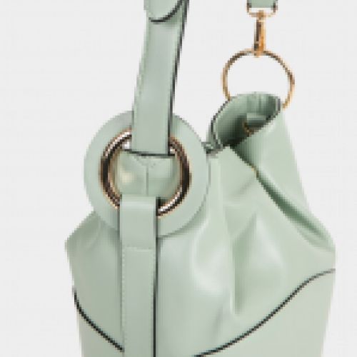 Bolso de polipiel en color verde manzana de Morgan de Toi