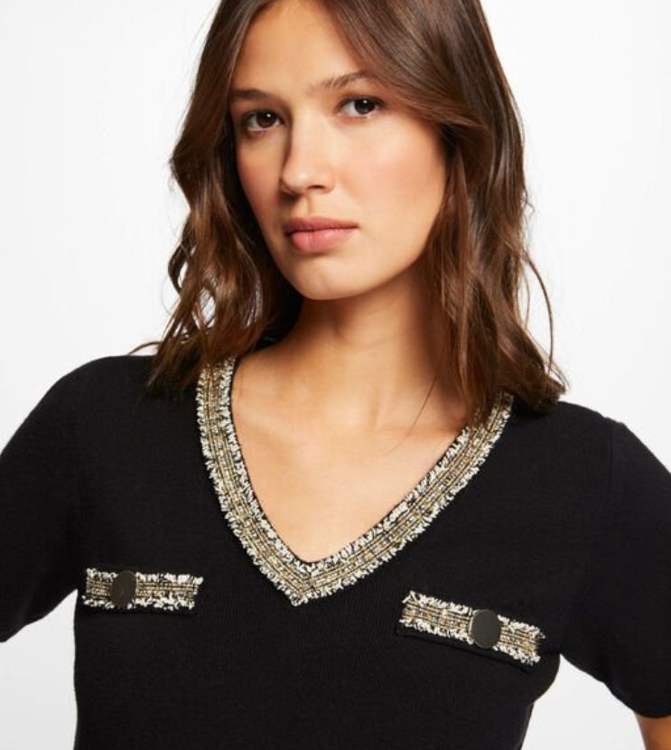 VESTIDO DE PUNTO ESTILO CHANEL EN COLOR NEGRO CON DETALLES DORADOS DE MORGAN DE TOI