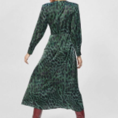 Vestido cruzado con estampado animal print en color verde, de Lola Casademunt