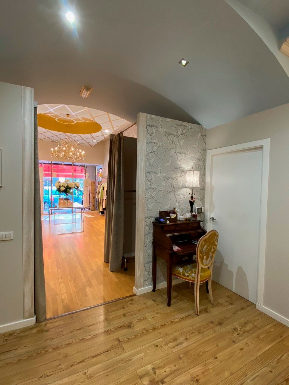 Vestidor de tienda de ropa